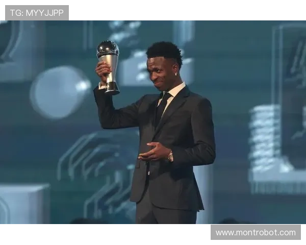 阿劳霍称赞维尼修斯表现出色表示非常欣赏这样的优秀球员